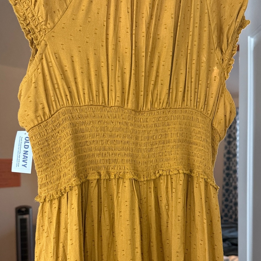 NWT Old Navy Swiss Dot Mustard Yellow Women's Maxi Dress Size L - Picture 5 of 5